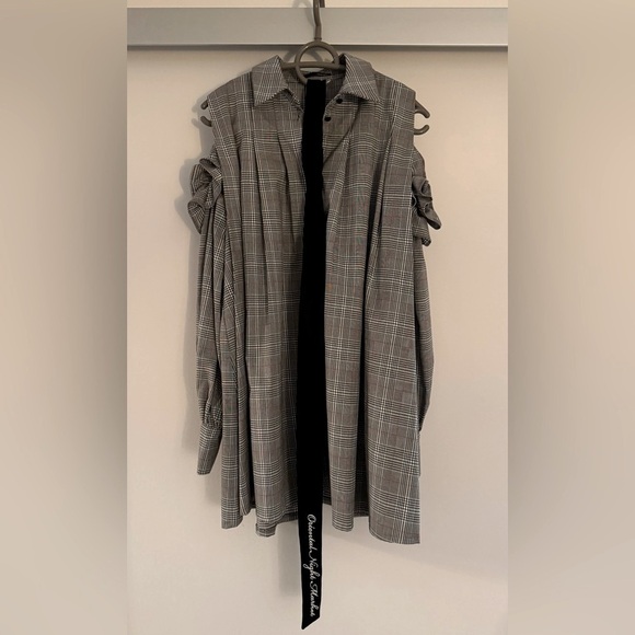 One Spo Grey‎ Cold Shoulder Dress - Picture 2 of 3